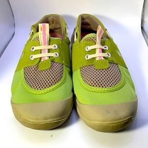 Cudas women’s water shoes size 8 in gently used condition very cute